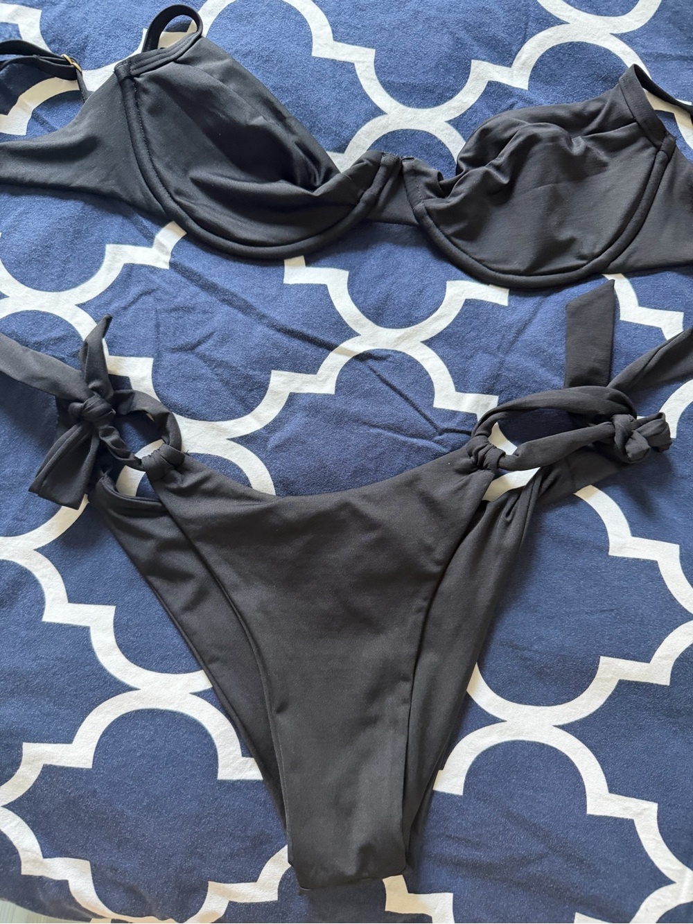 Monday Swimwear Bikini Set Black Top L Bottom M Maui Bottom- tags removed.
